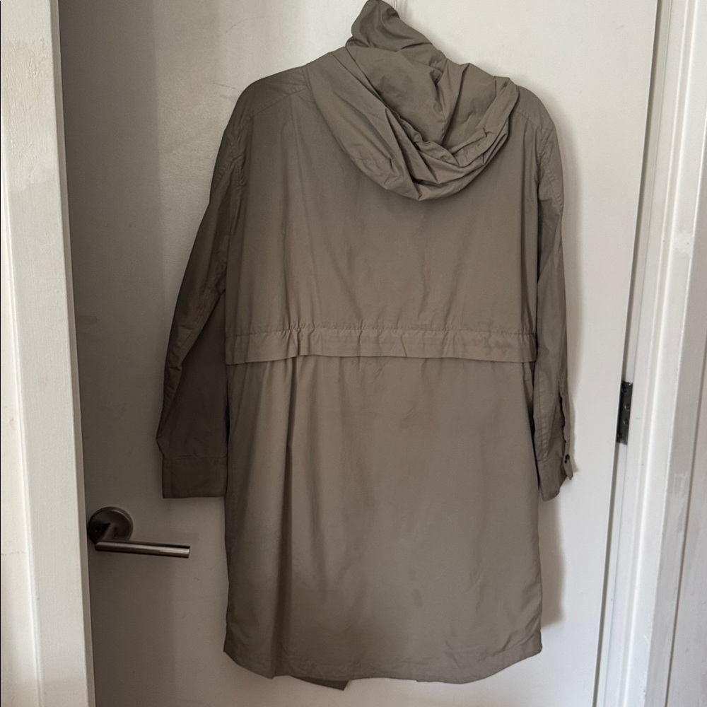 Everlane Anorak - Picture 4 of 4